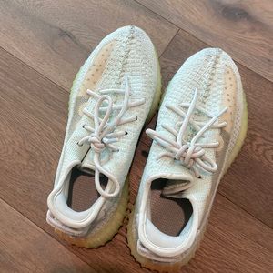 Yeezy sneakers- only worn 4 times